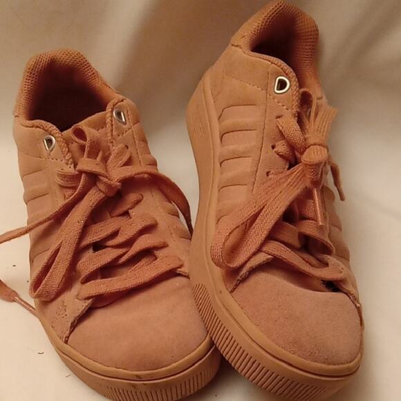 K-Swiss Women's Size 6 Trendy Lite Pink Sneakers. Athleisure, Acttivewear,Casual - Picture 1 of 7